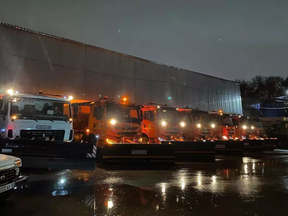 Алматы қыс маусымына дайын: коммуналдық қызметтер тәулік бойы жұмыс істеп тұр