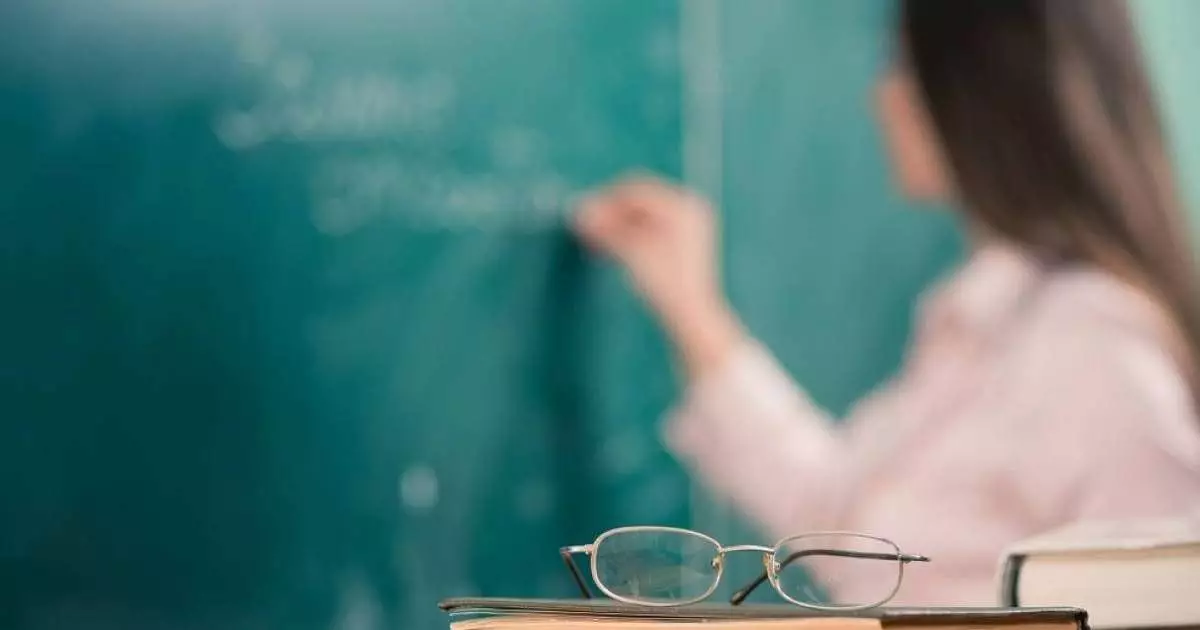  Қазақстан мектептеріндегі ұзақ педкеңестер мұғалімдердің наразылығын тудырудп 