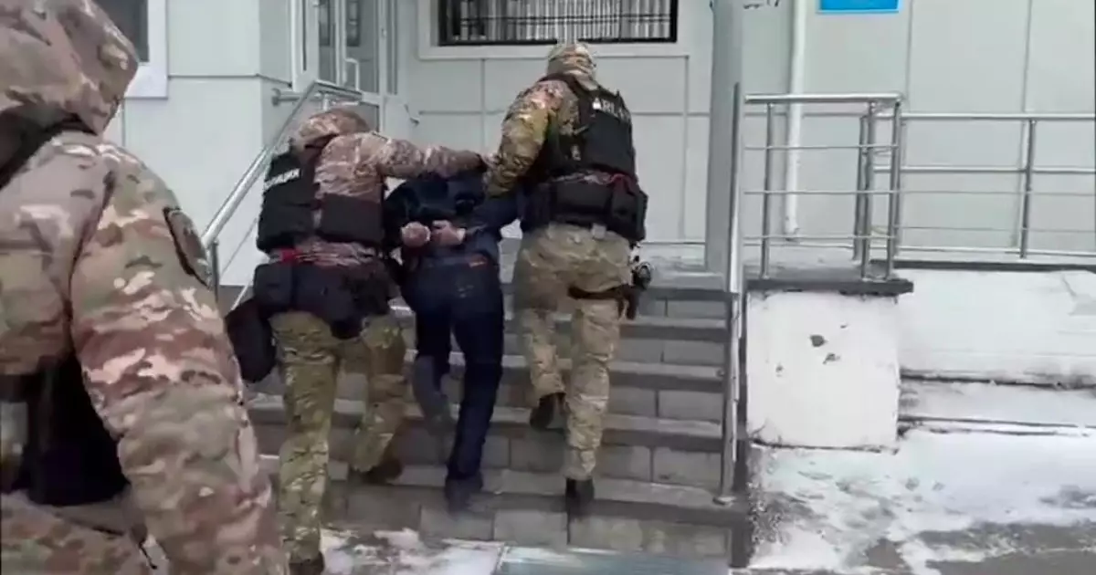   Қостанайда полицияны пышақтаған 33 жастағы адамды ұстады   