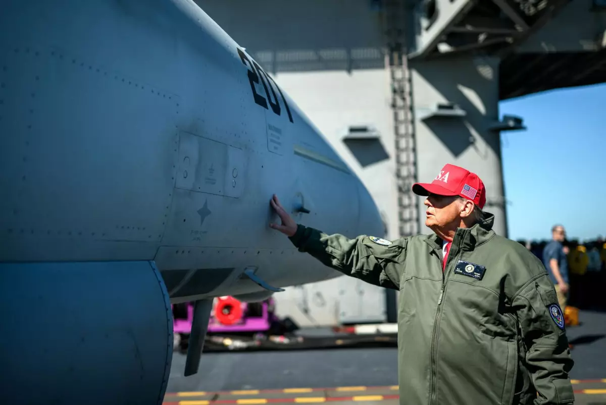 Проверка на страх: зачем США и Иран одновременно решили напомнить о ядерной мощи