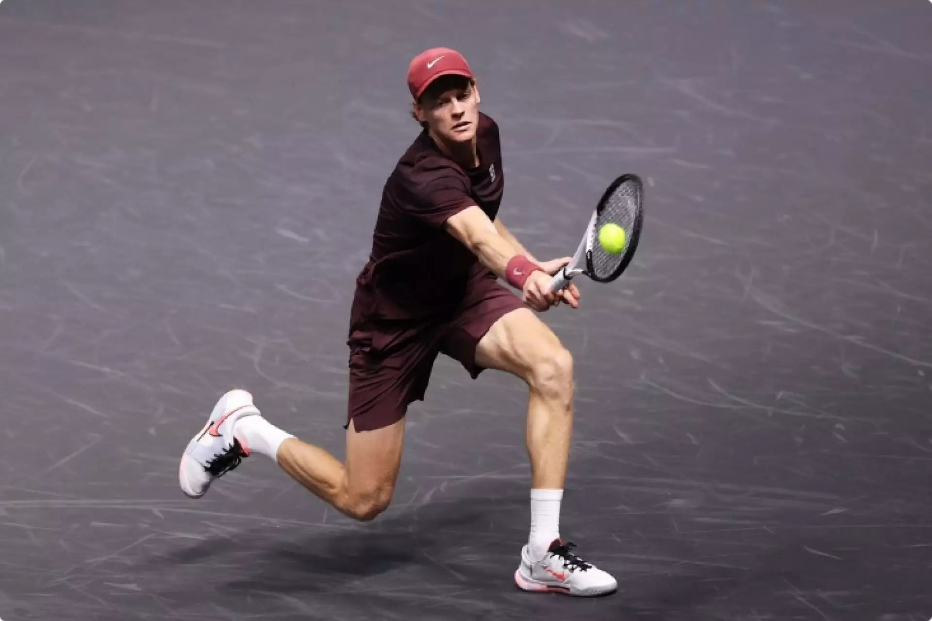 Синнер вернул звание первой ракетки мира после победы в Париже