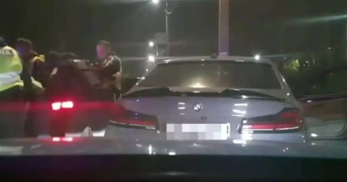  Таразда мас жүргізуші поицейлерден қашты (ВИДЕО) 