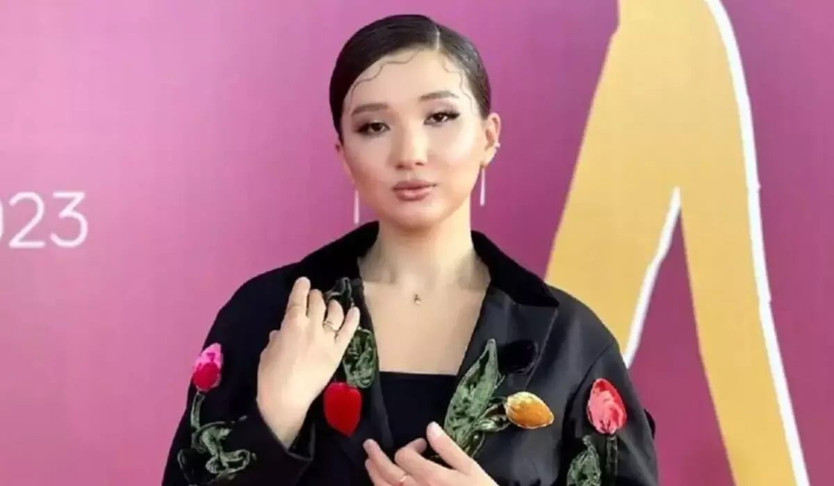 Певица AYREE стала мамой во второй раз