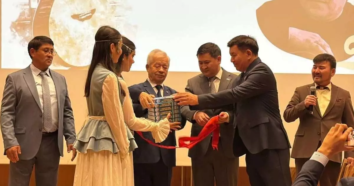  Стамбұлда Табылды Досымовқа арналған рухани кеш өтті 