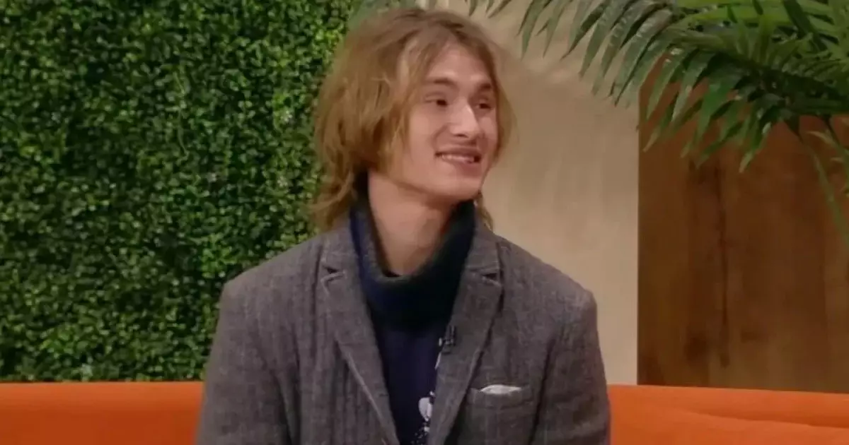   Батырхан Шүкеновтың ұлы әкесі жайлы естелігін айтты   