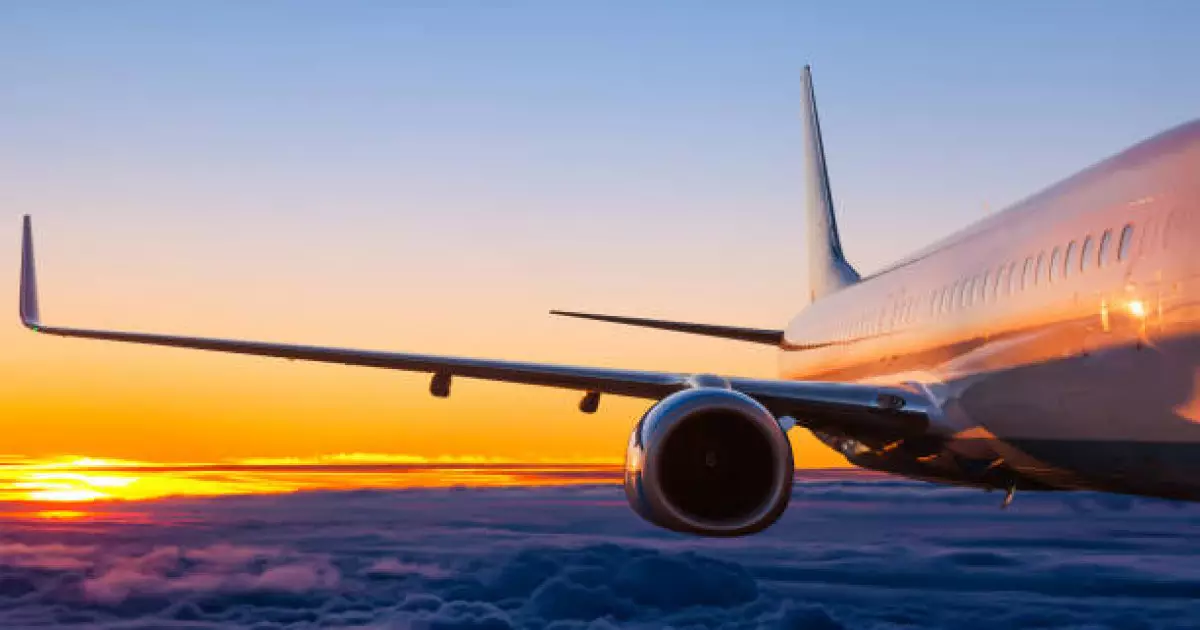   Астанадан шыққан ұшақ амалсыздан әуежайға қайта қонды   