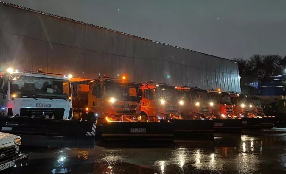 Коммунальные службы Алматы переведены на усиленный режим