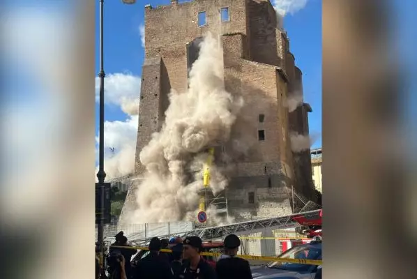 В Риме частично обрушилась средневековая башни Конти