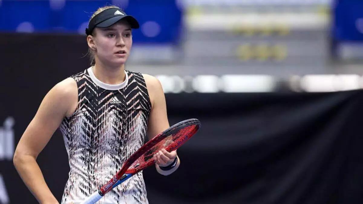 Рыбакина обыграла Швентек на Итоговом турнире WTA