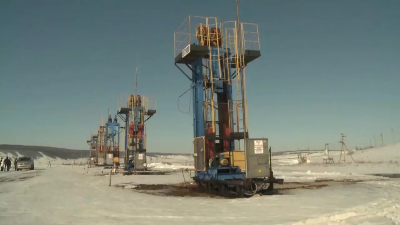 ОПЕК+ мұнай өндірісін арттырады