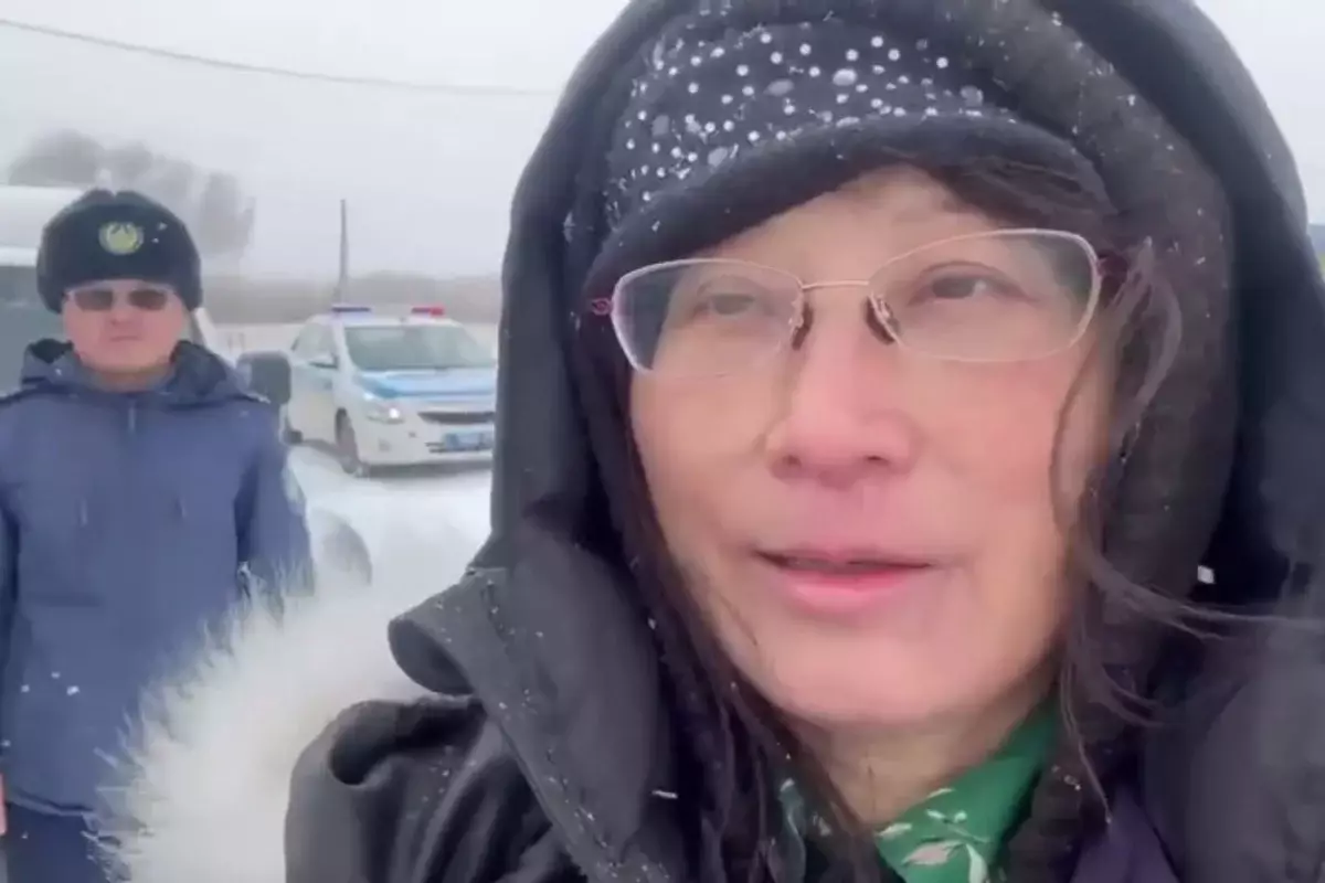 Из Шанхая в Барселону на авто: туристка из КНР попала в гололед в Костанайской области