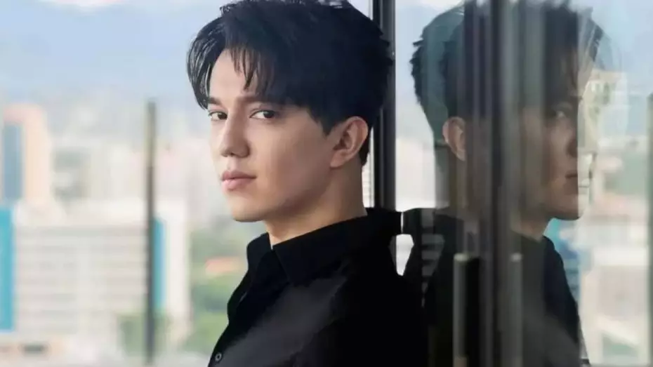 Димаш Құдайберген дарынды оқушыларды құттықтады