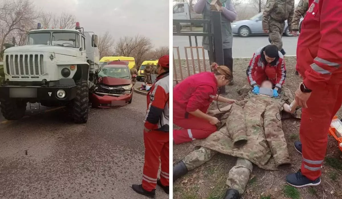 Легковушка столкнулась с военным грузовиком в Талдыкоргане