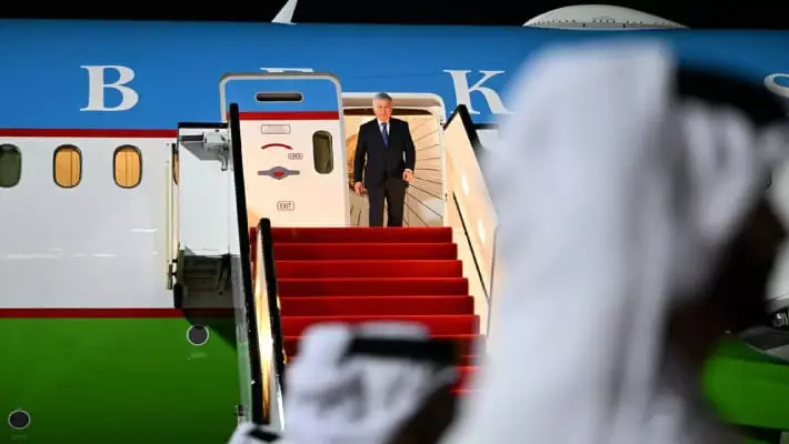 Шавкат Мирзиёев прибыл с рабочим визитом в Доху