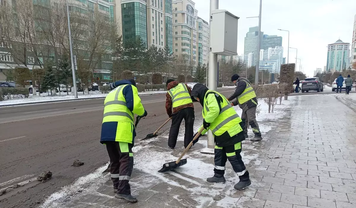 Астанада алғашқы қар жауды: әкімдік қала тұрғындарына үндеу жасады