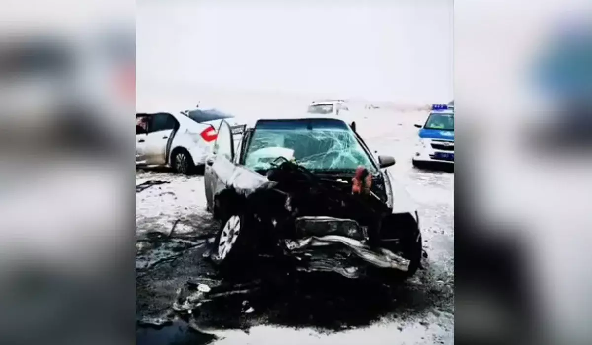 Павлодар облысында екі көлік бетпе-бет соғысып, бір адам көз жұмды