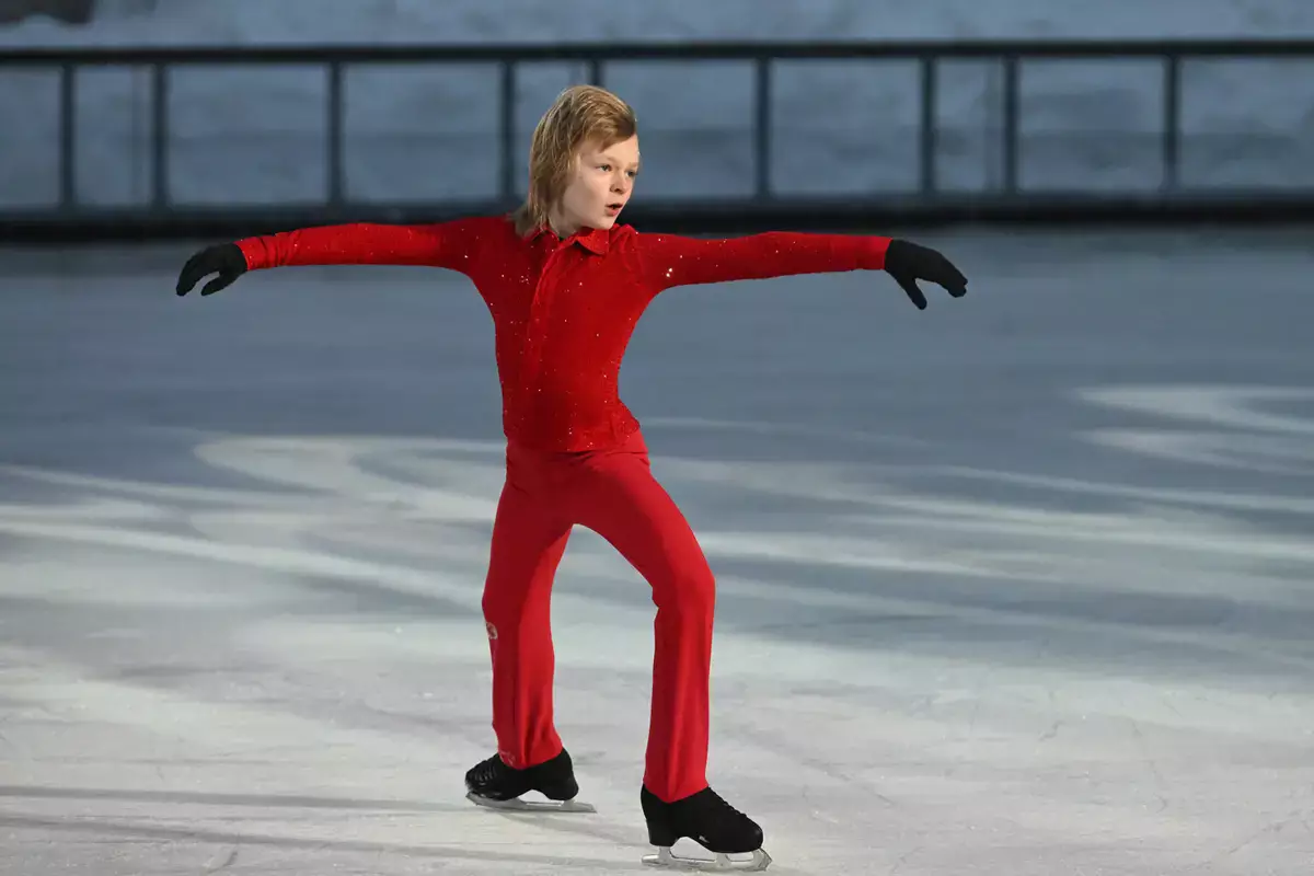 «Состояние ужасное»: сына Плющенко увезли на скорой после шоу в Санкт-Петербурге - новости на Lada.kz 04.11.2025