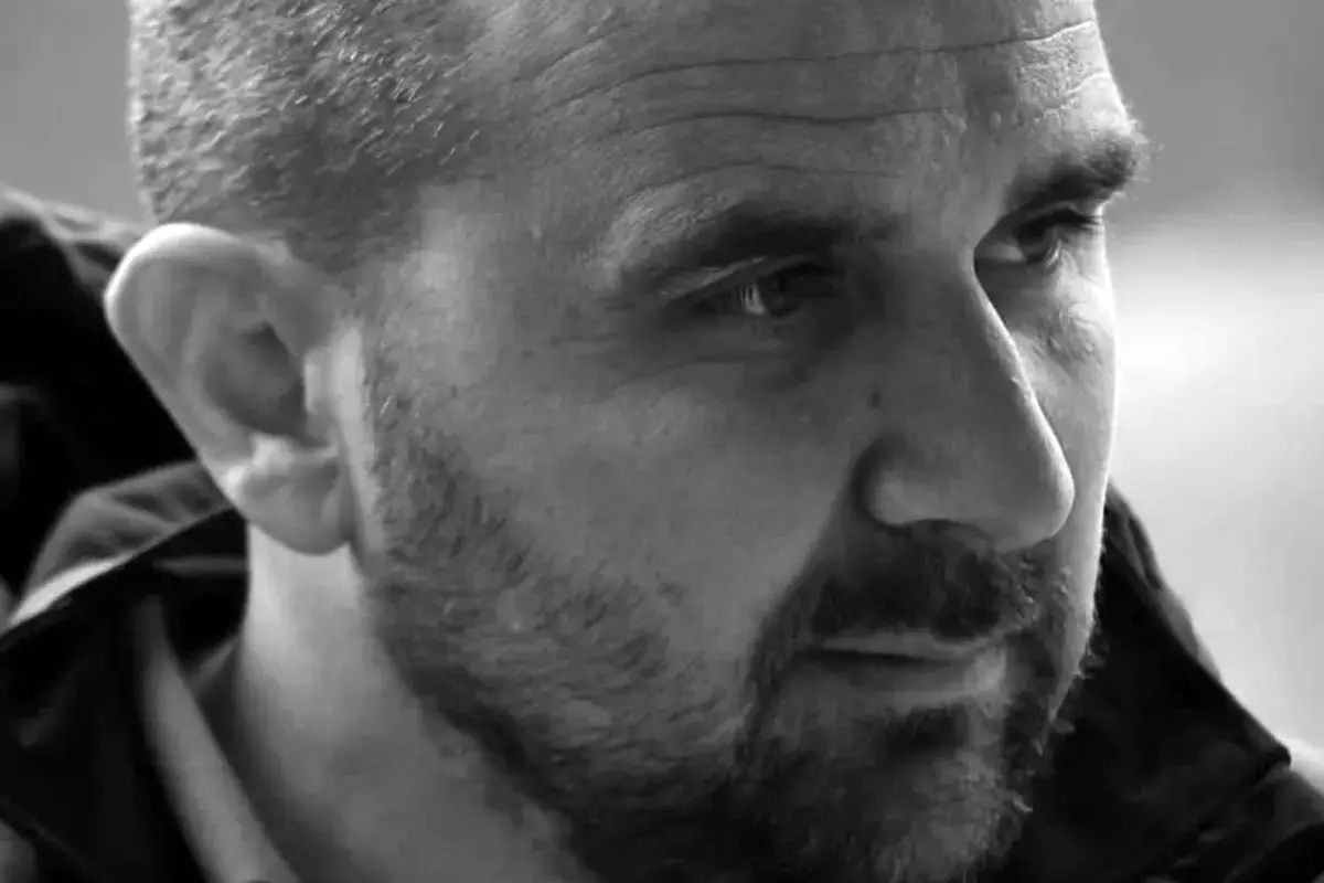 Главный тренер сербского клуба умер после потери сознания во время матча - новости на Lada.kz 04.11.2025