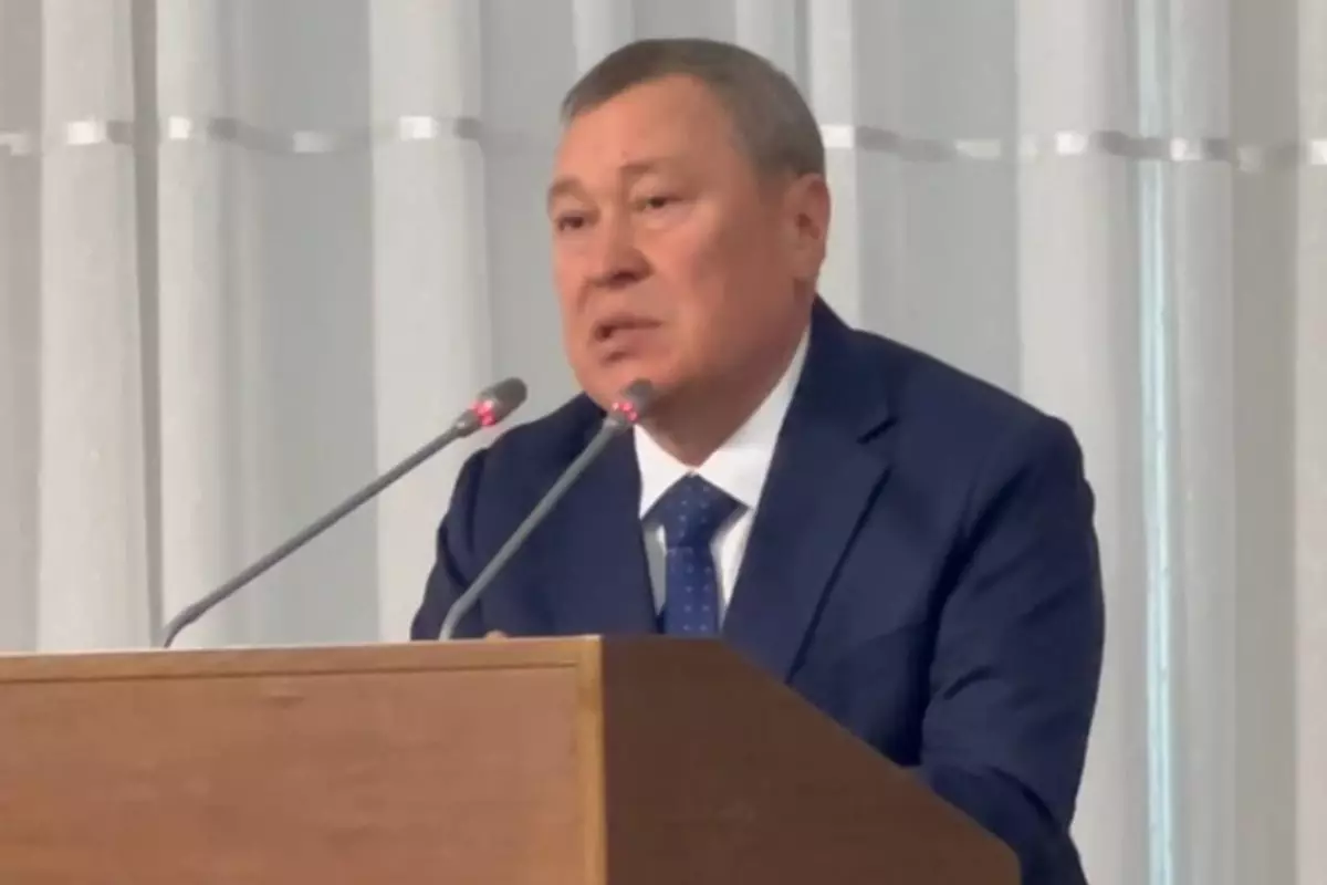 Қытай шекарасында апталап тұрып қалатын қазақстандық вагондар көбейді