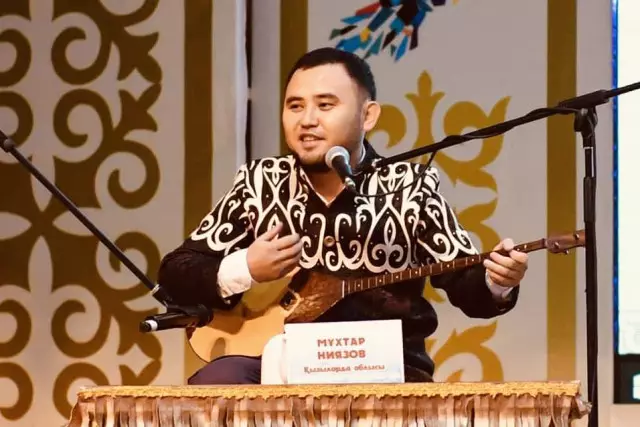 Айтыстың ақмылтығы