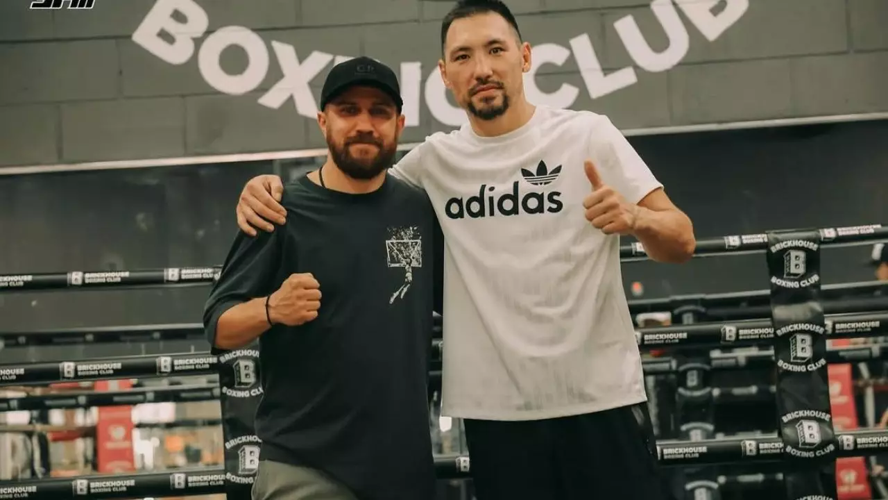 Атақты украиналық боксшы Жәнібек Әлімханұлының жаттығуына қатысты