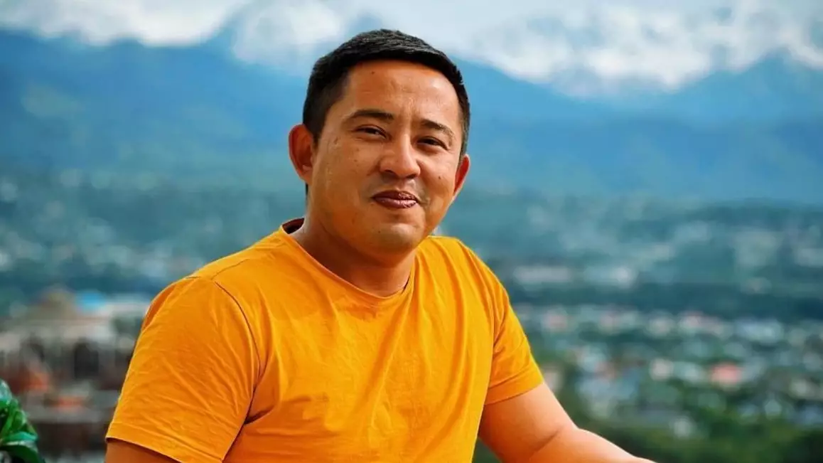 "Мынау 0,5" қыздық алғанын ерлік көргені аздай, енді не деп отыр" дескен жұрт актердің парақшасына шабуыл жасады