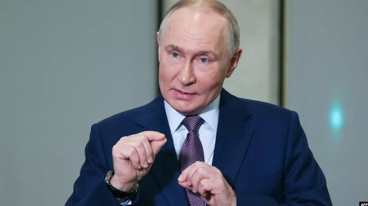 Путин учредил День языков народов России на фоне сокращения их преподавания в школах