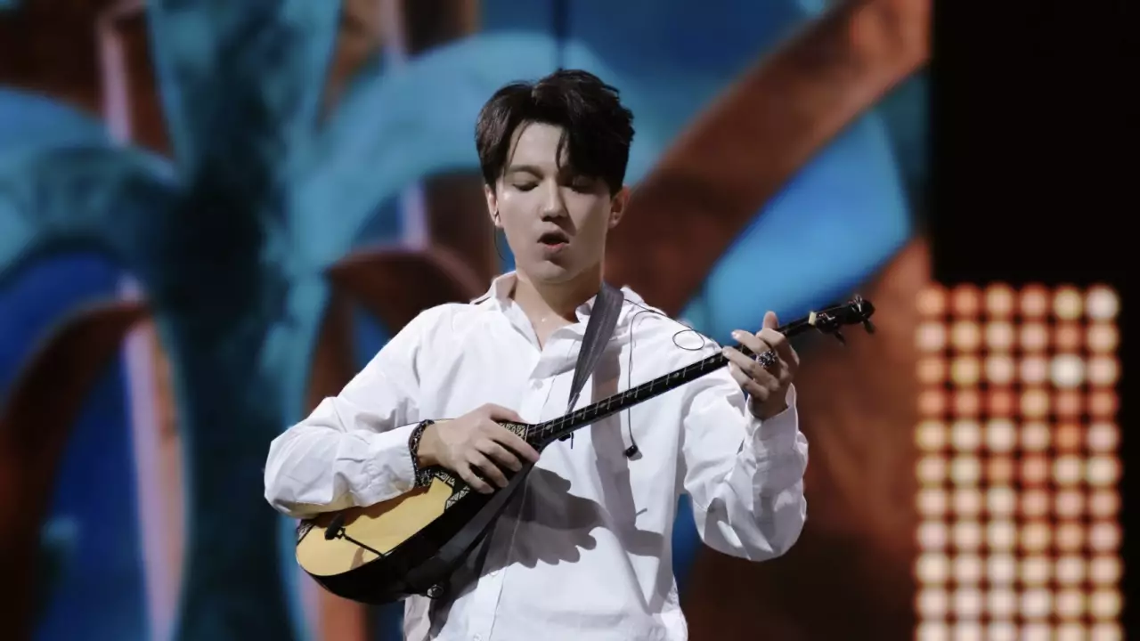 &#171;Аспанмен астасқан дауыс иесі&#187;: Шетелдік журналистер Димаш туралы жарыса жазды