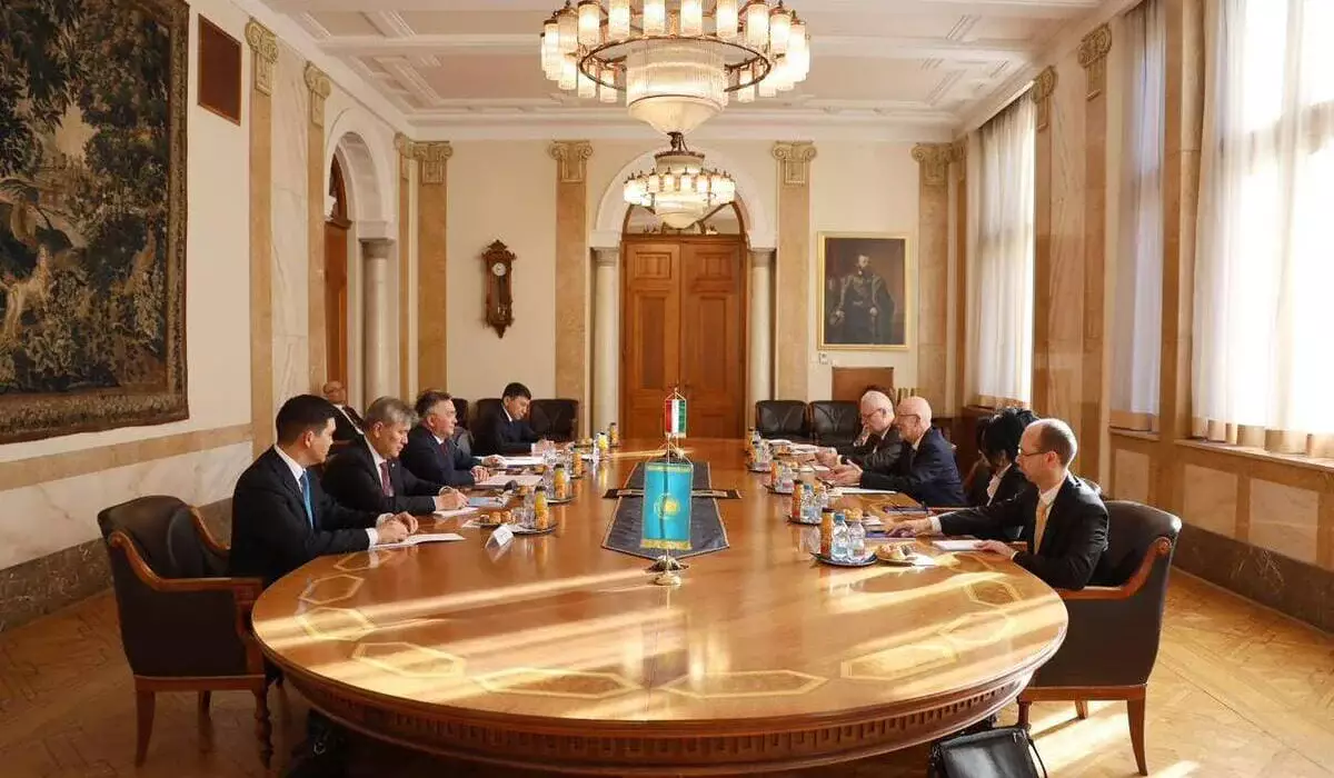 Глава Верховного суда представил реформы Казахстана коллегам в Венгрии