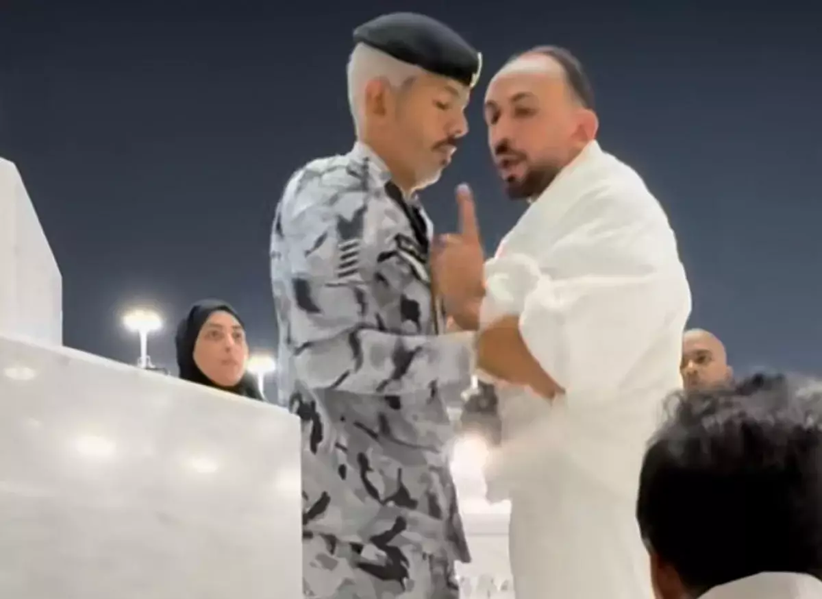 Потасовка в Мекке произошла между охраной и паломниками