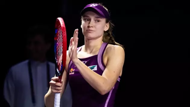 Рыбакина идёт к рекордному триумфу и заработала больше миллиона за два матча. Что её ждёт дальше?