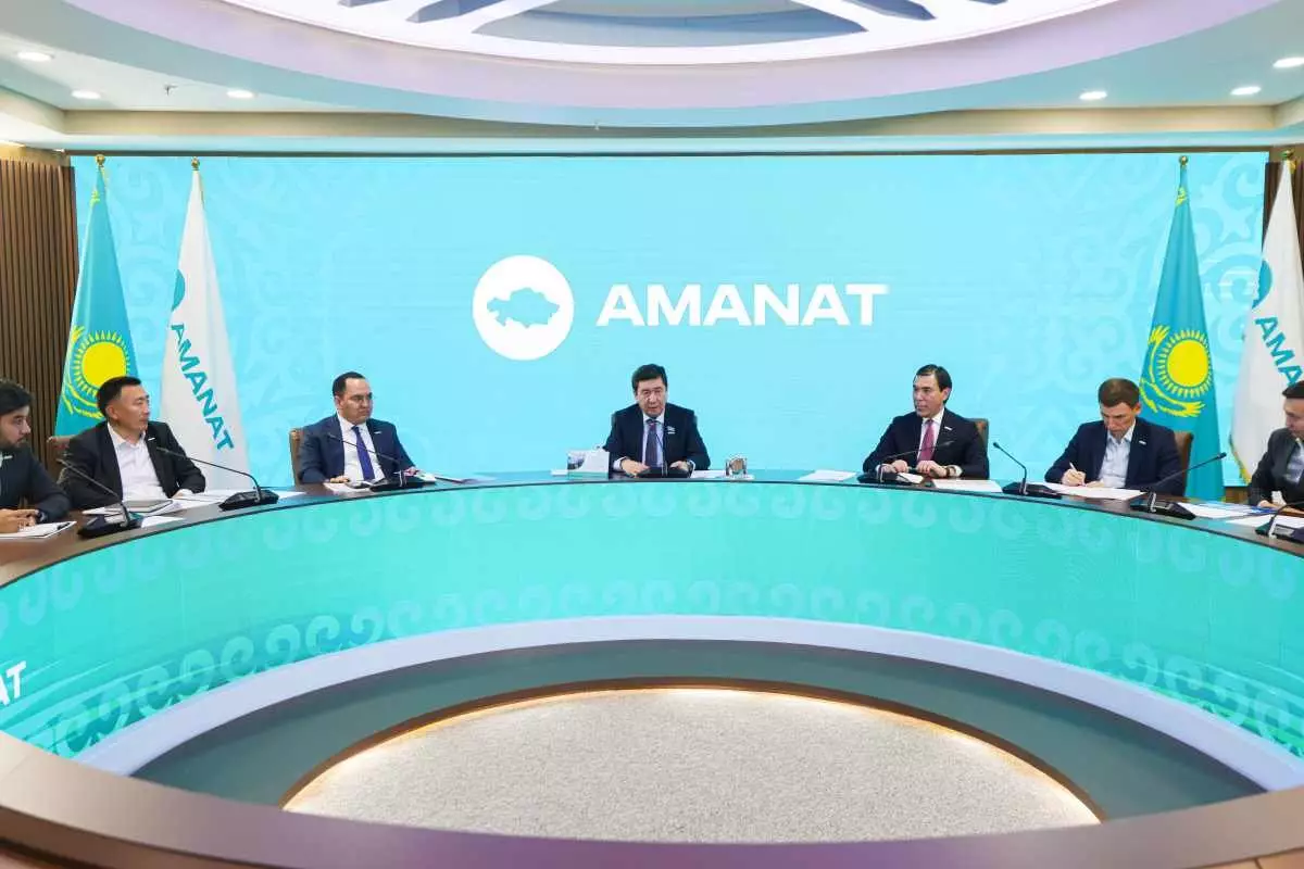 Ерлан Кошанов: AMANAT ежедневно помогает людям в решении их насущных проблем