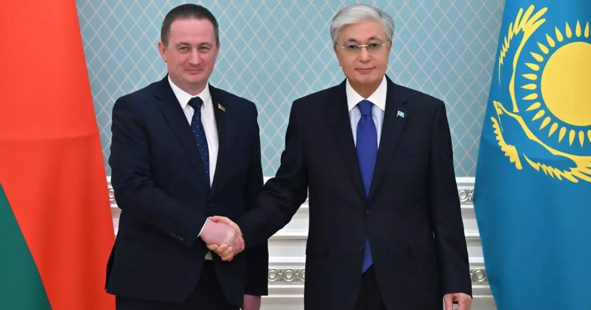  Мемлекет басшысы Беларусь Премьер-министрімен кездесті 