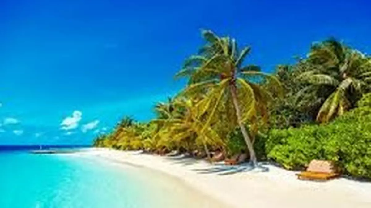 Мальдивы говорят табаку "нет": запрет для молодежи и туристов