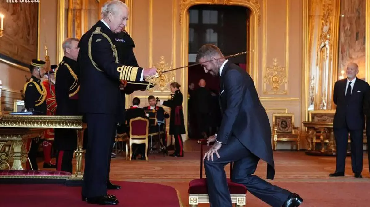 Дэвид Бекхэм получил рыцарский титул от короля Карла III