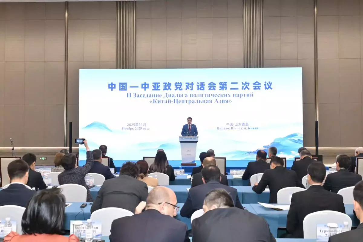 Казахстан и Китай укрепляют "золотое 30-летие" сотрудничества