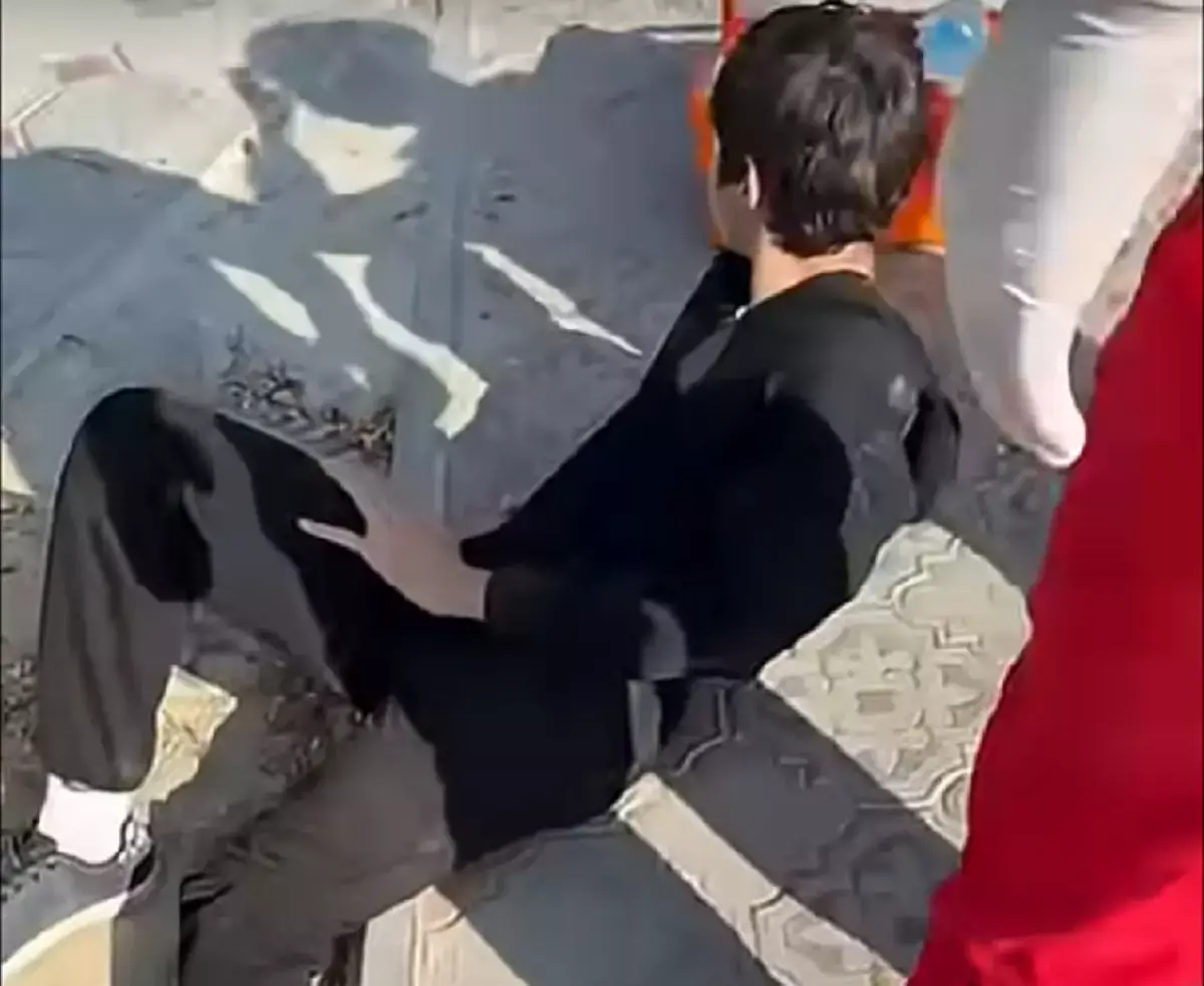 Подросток получил перелом в парке «Акбота»: владелица электромобиля прокомментировала происшествие - новости на Lada.kz 04.11.2025