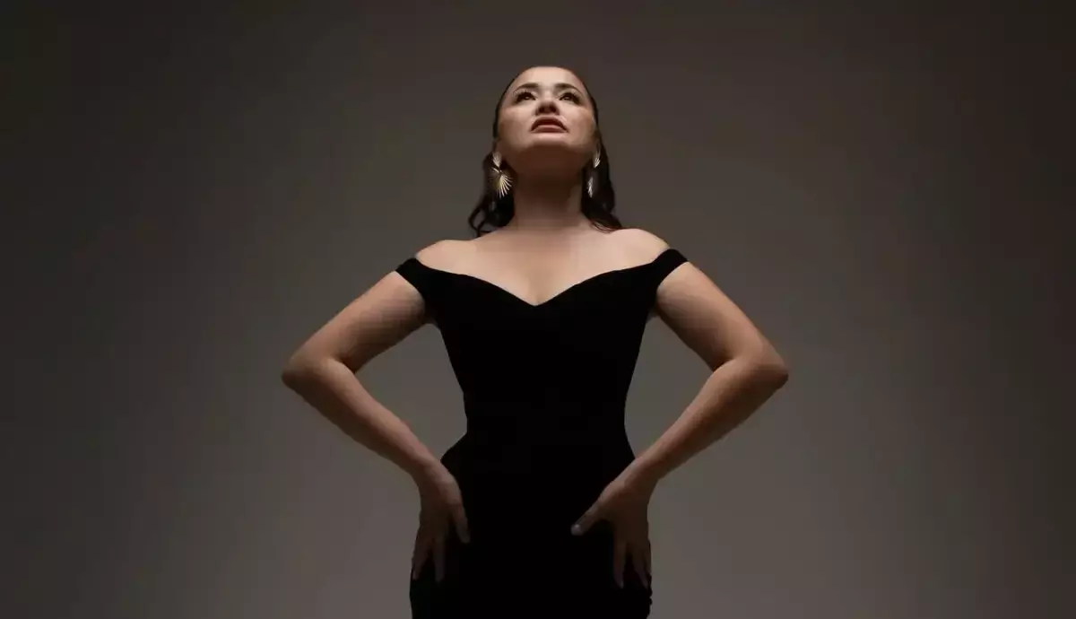 Экс-жену Турсынбека Кабатова оштрафовали почти на 600 тысяч тенге