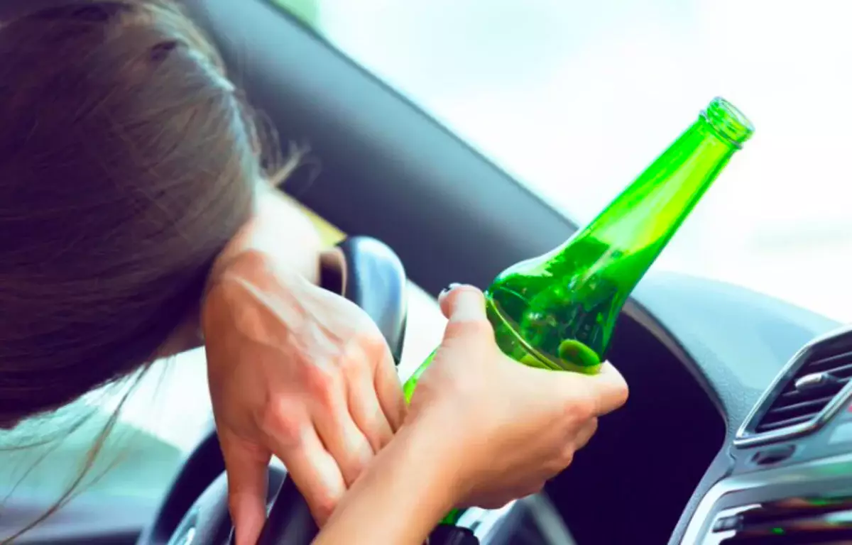 Выпившая судья села за руль в Астане: материалы дела направлены в генпрокуратуру