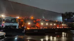 Алматыда қар жауа бастады: коммуналдық қызметтері күшейтілген режимде жұмыс істеп жатыр