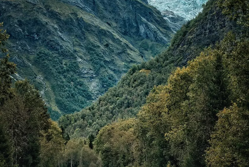 Группа туристов заблудилась в Каркаралинских горах