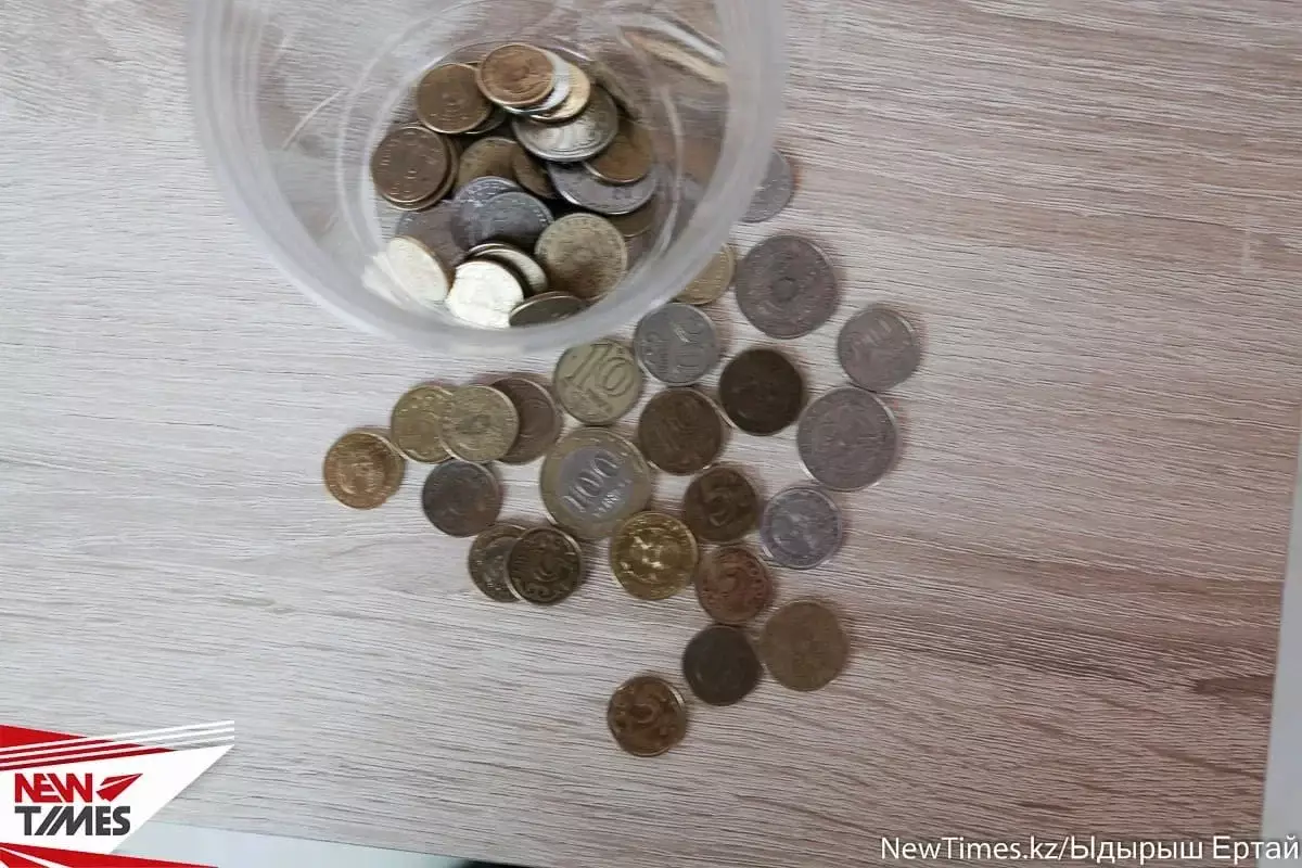 В Семее мужчина притворялся инвалидом ради подаяний