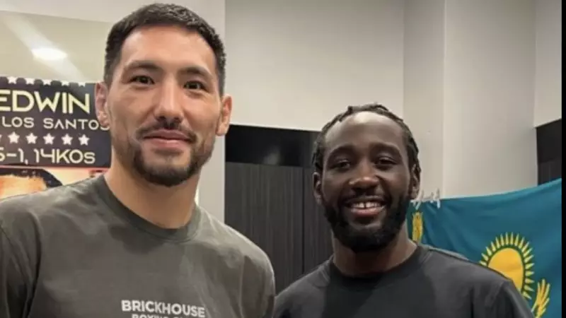 Жәнібек Әлімханұлы Терренс Кроуфордпен жекпе-жекке  дайын