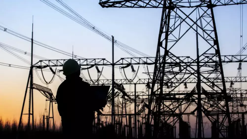 Снегопад в Алматы: несколько районов остались без света