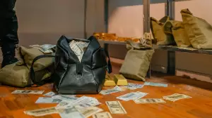 Луврдағыдай тонау ісі: Қазақстандағы шулы оқиғалар 