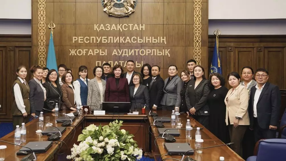 "ББ басшыларын министр тағайындауы керек" дейді белсенді ұстаз 