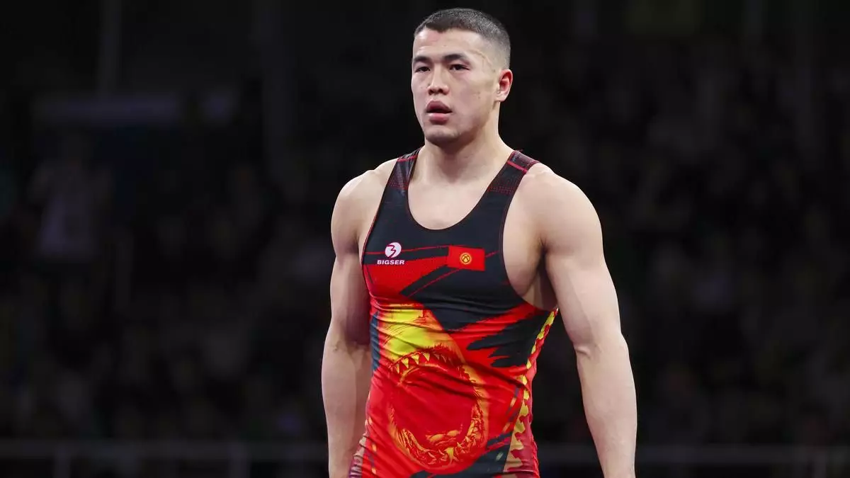 Қырғыз күресінде дау: Ақжол Махмудовтың әкесі бапкердің кәсібилігіне күмән келтірді