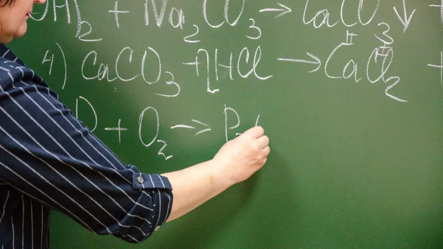 Білім беру саласындағы лауазымды тұлғалар тәртіптік жауапкершілікке тартылды