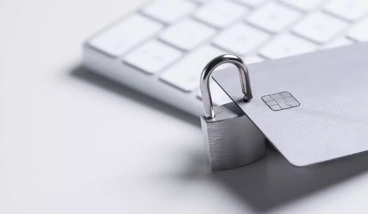 «Списывают все до копейки»: депутат возмутился блокировкой счетов предпринимателей