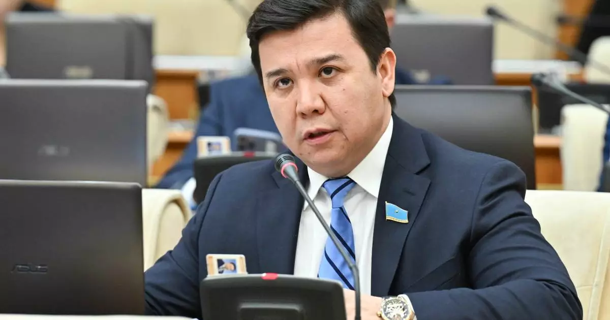  38 млн шот бұғатталған: депутат қорғалған әлеуметтік шот ашу туралы ұсыныс айтты 